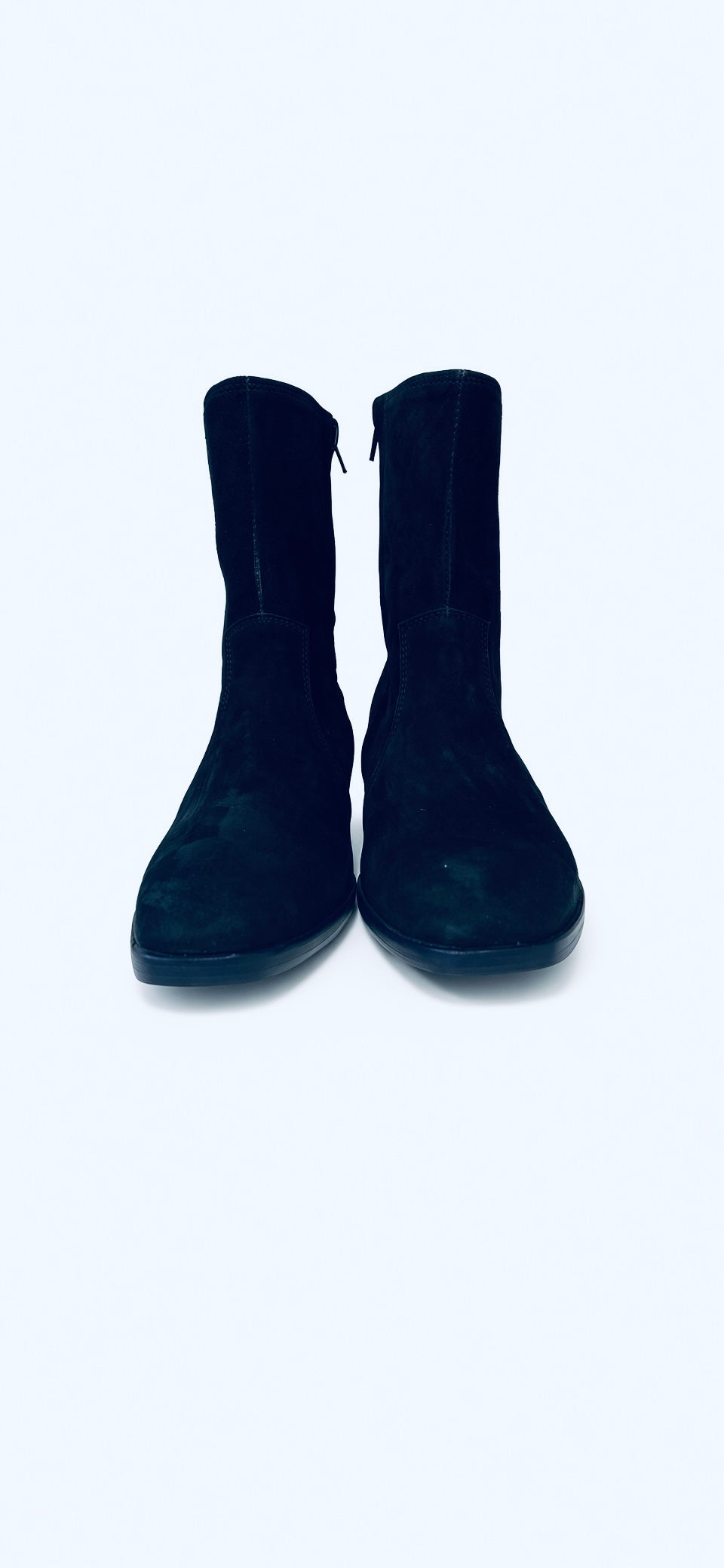 The Arbyle Black