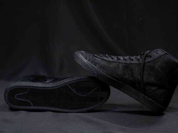 Shadow Sneaker
